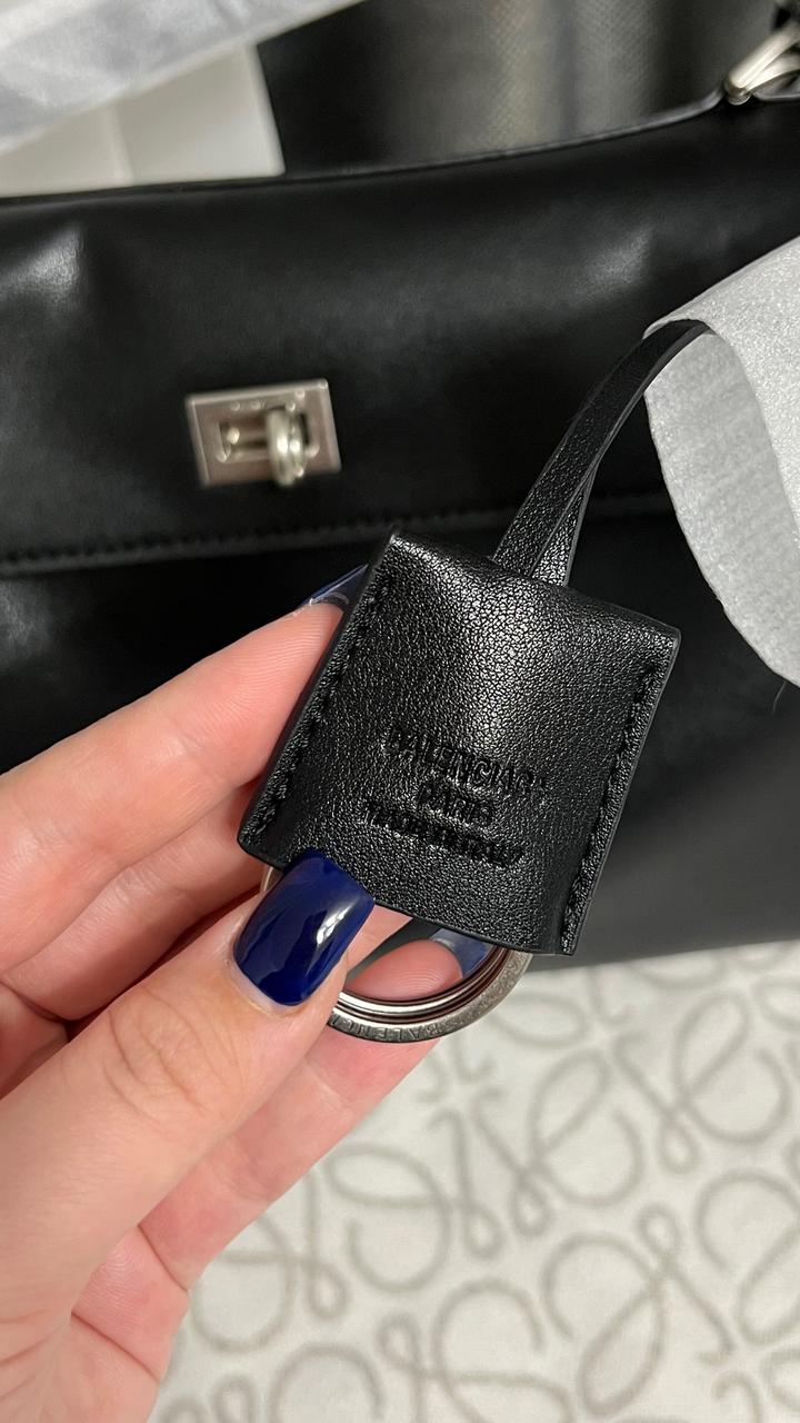 Сумка BALENCIAGA rodeo🤍
