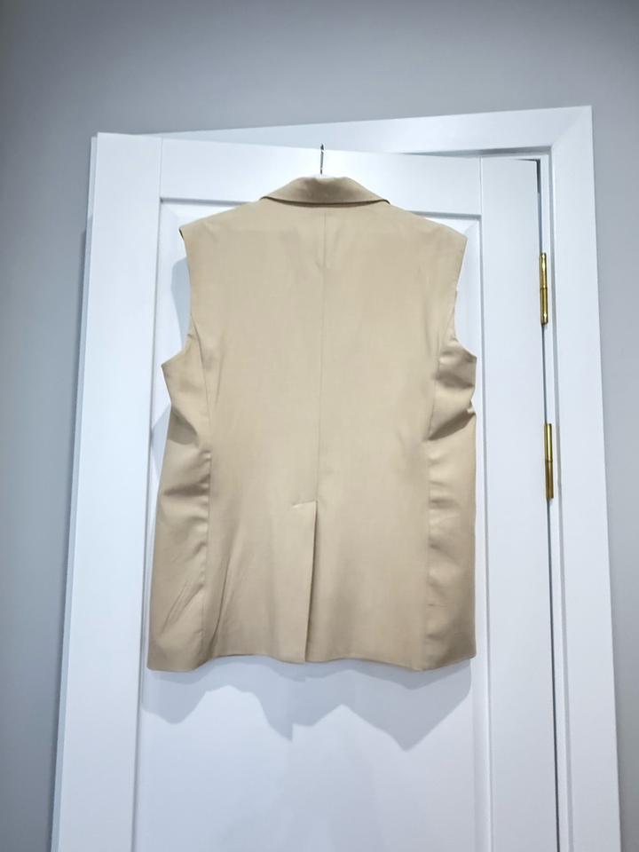 Продам блейзер/ жилет от бренда Bershka