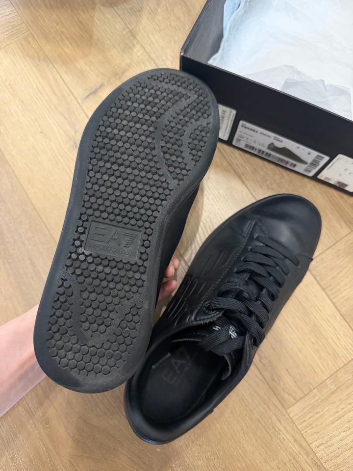 Кожаные кеды Emporio Armani