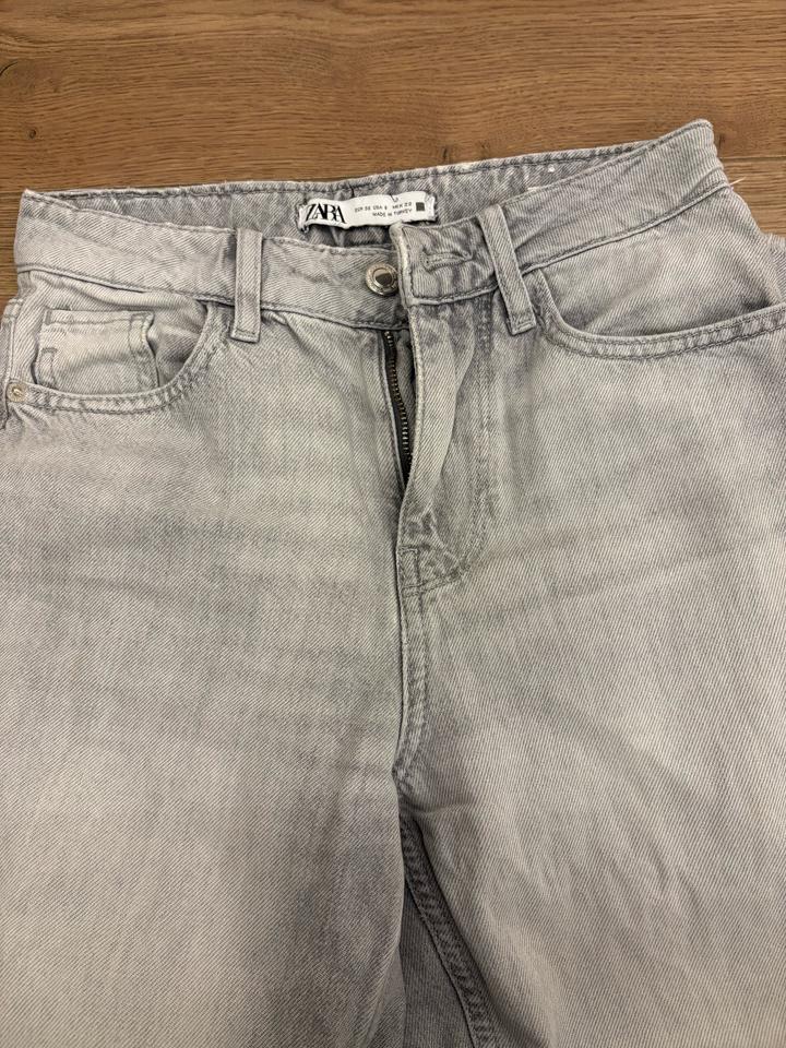 Джинсы из 100% хлопка от ZARA