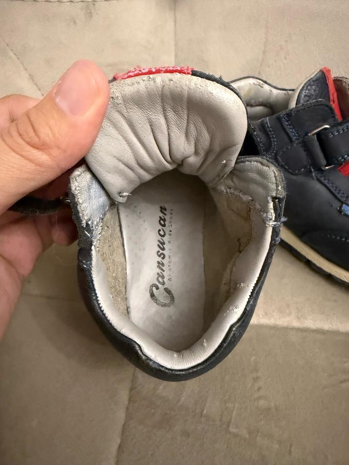 Кроссовки для малышей