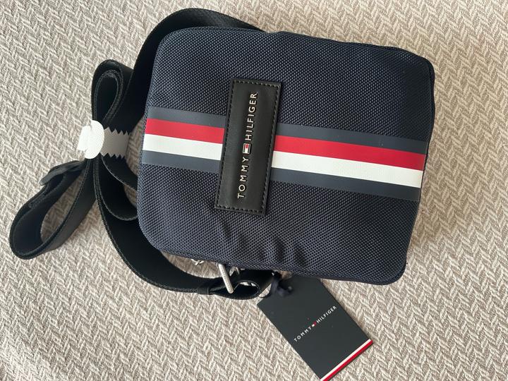 Сумка мужская от Tommy Hilfiger