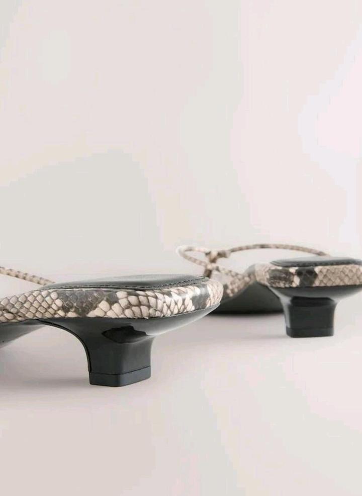 Босоножки/шлëпкиNext 37 размер новые