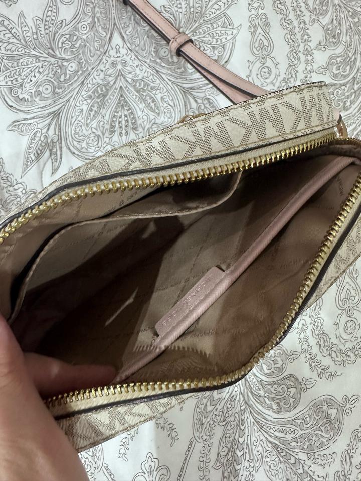 Сумка от Michael Kors