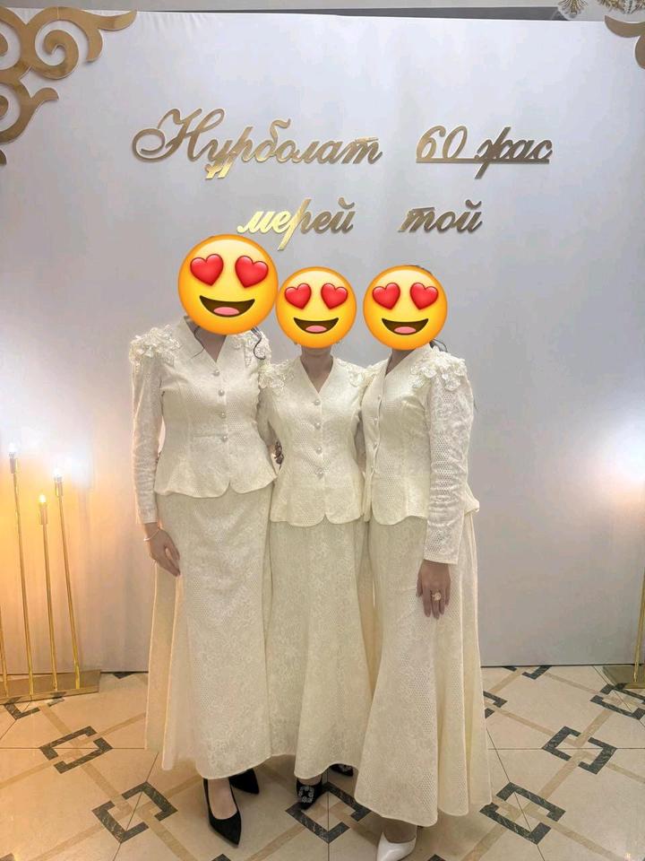 Продам платье двойку