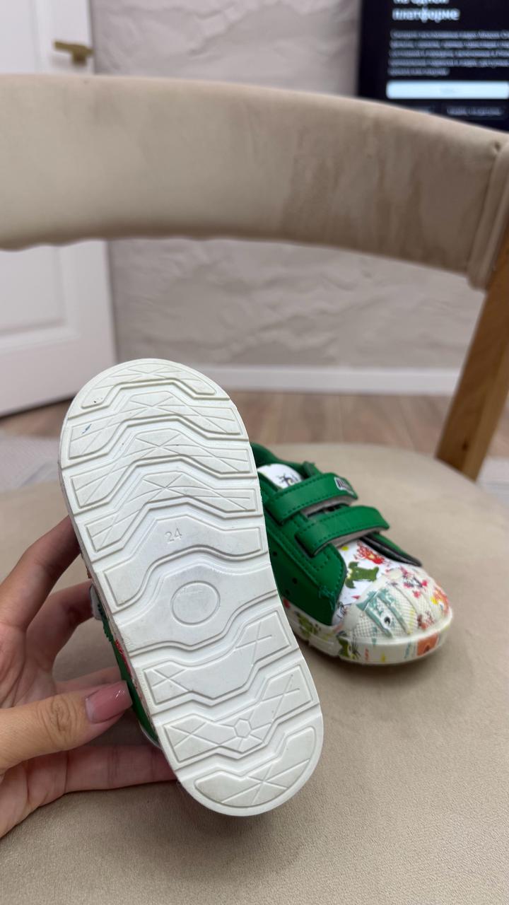 Новые кроссовки Minican