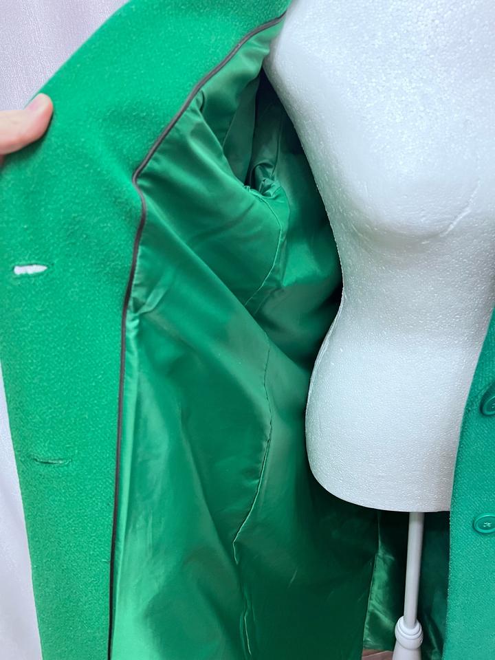 Пальто длинное зеленое