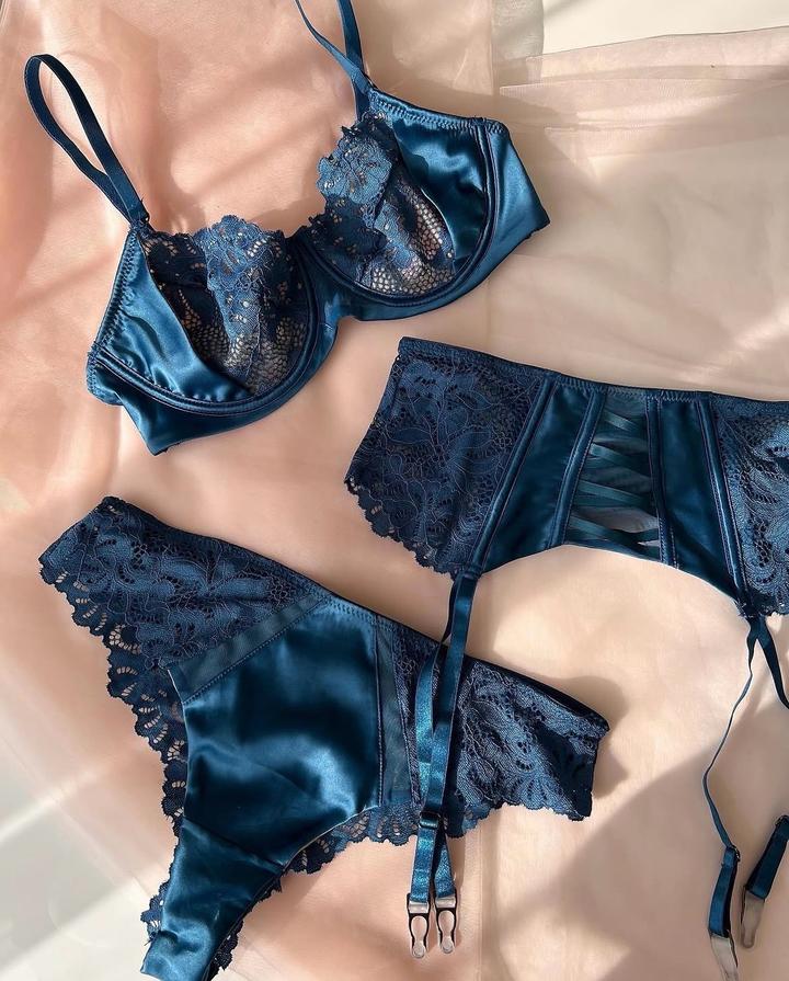 Комплект нижнего белья