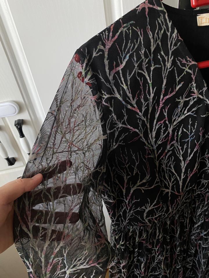 Нарядный платья