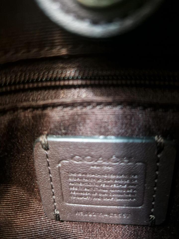 Чёрная сумочка от Coach