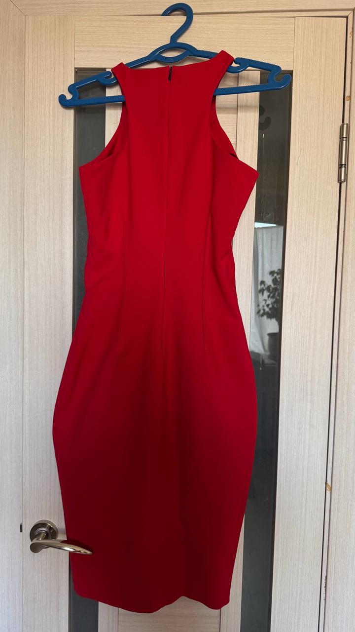 Красное платье Zara