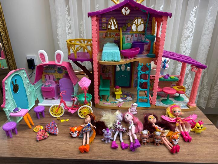 Куколки enchantimals с домиками