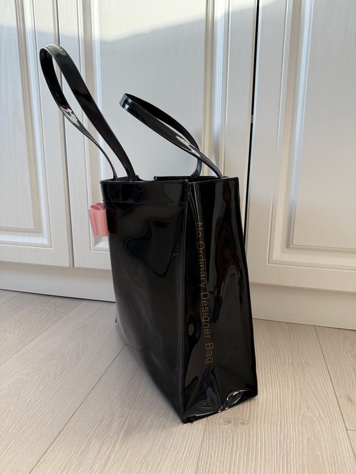 Черная сумка TED BAKER