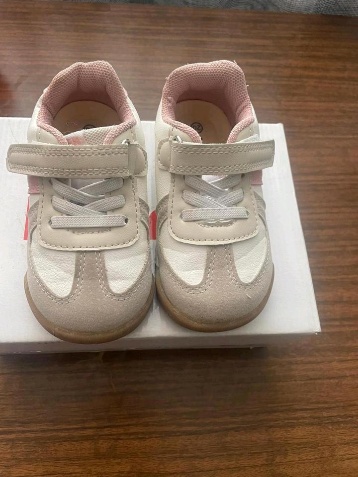 Кросовки на девочку