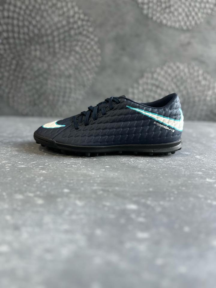 Сороконожки Nike Hypervenom