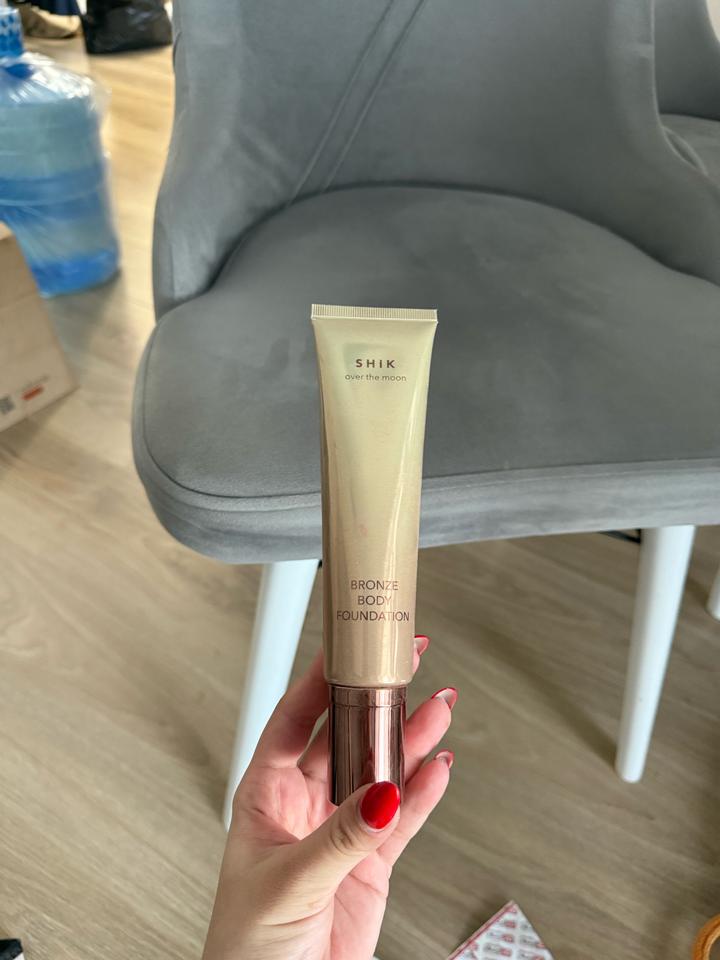 Shik bronze body foundation