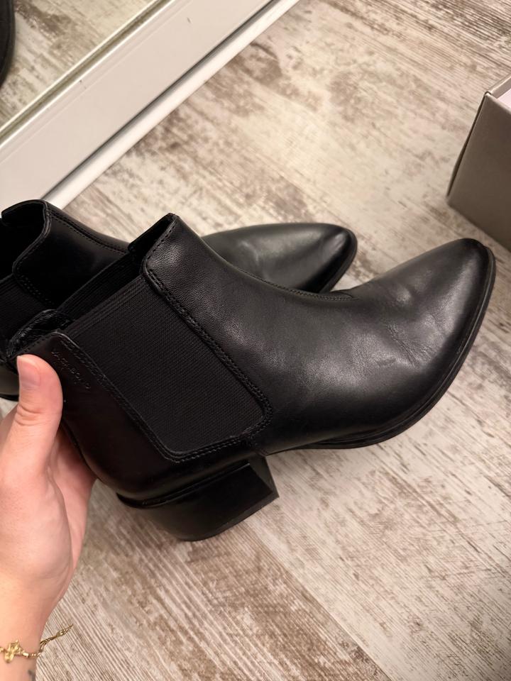 весенние ботинки Vagabond в отличном состоянии.