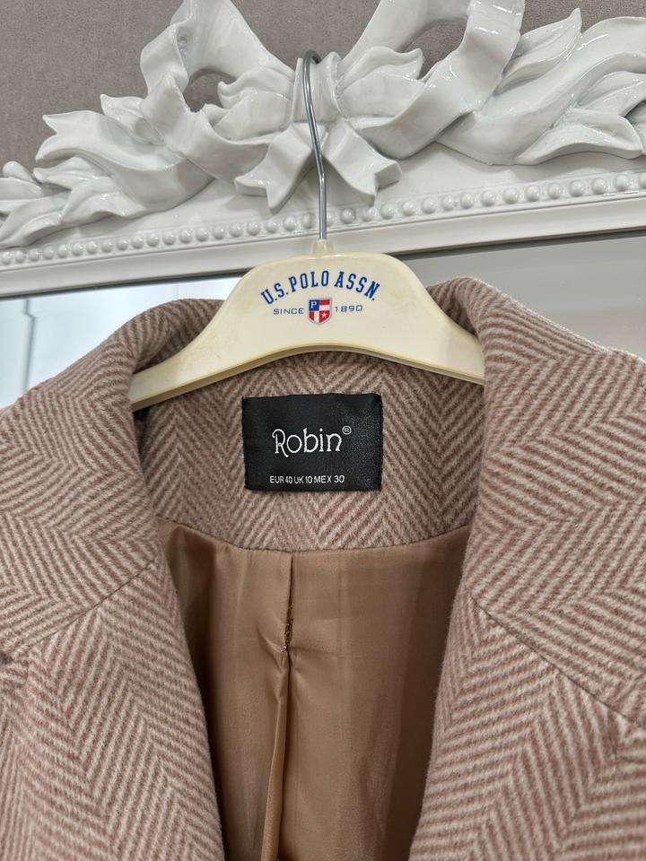 Пальто на весну