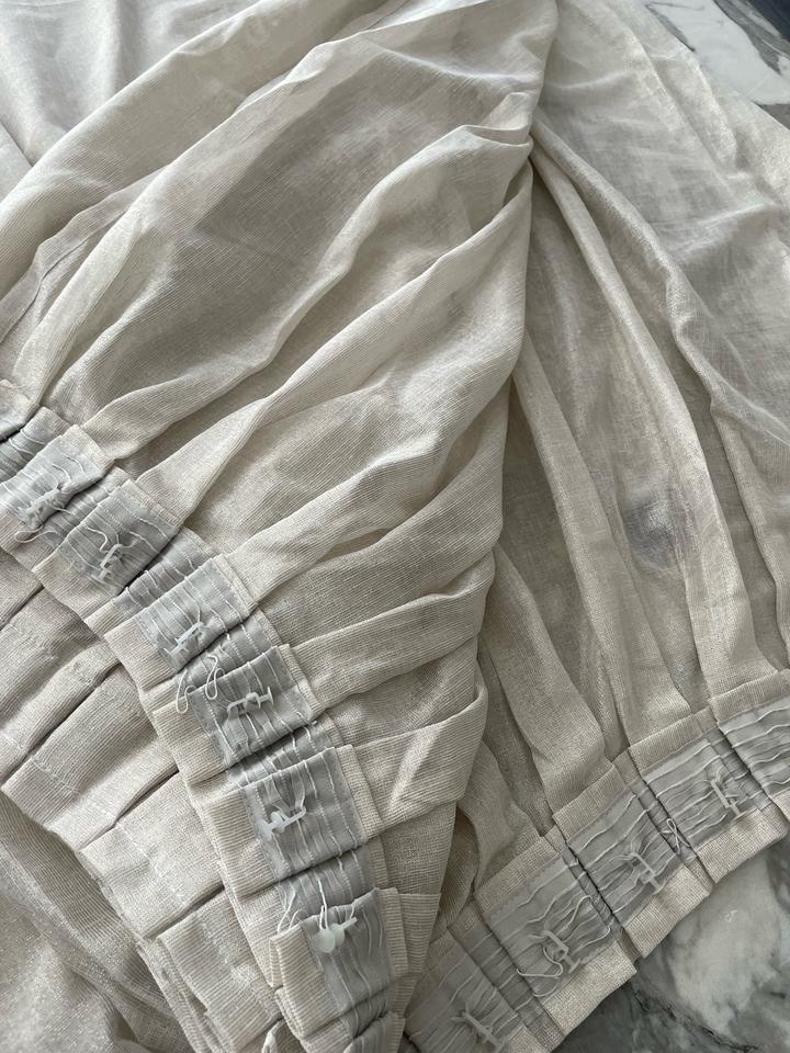 Тюль, бежевая с золотистым оттенком