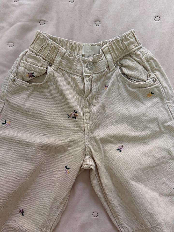 Джинсы Zara