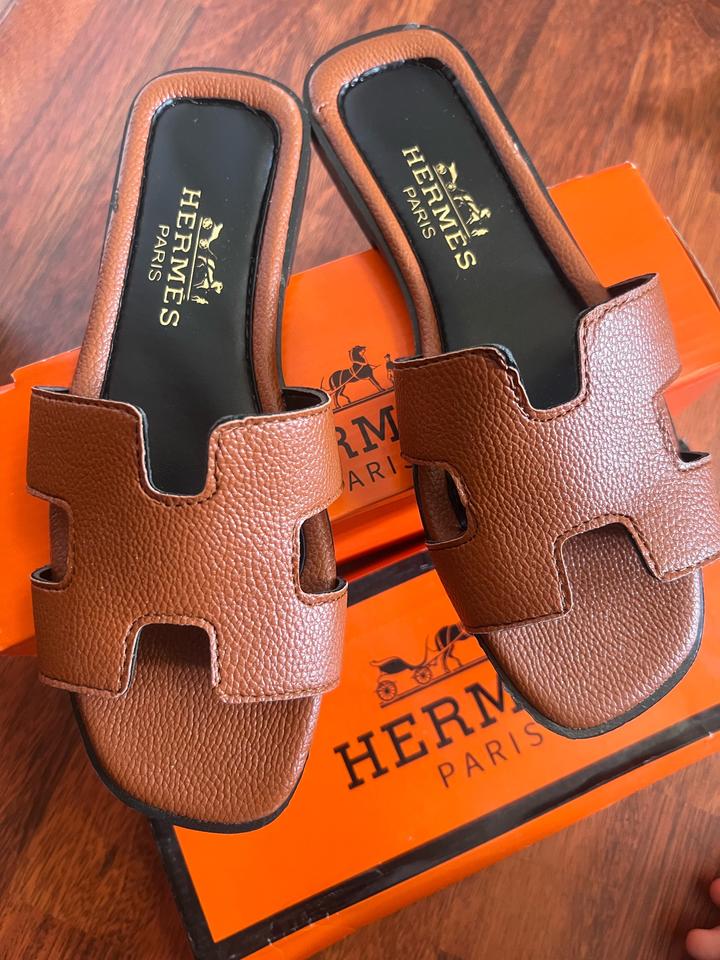 Новые тапочки Hermès