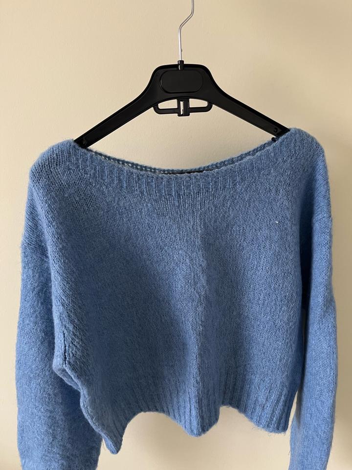 Голубая кофта United Colors of Benetton