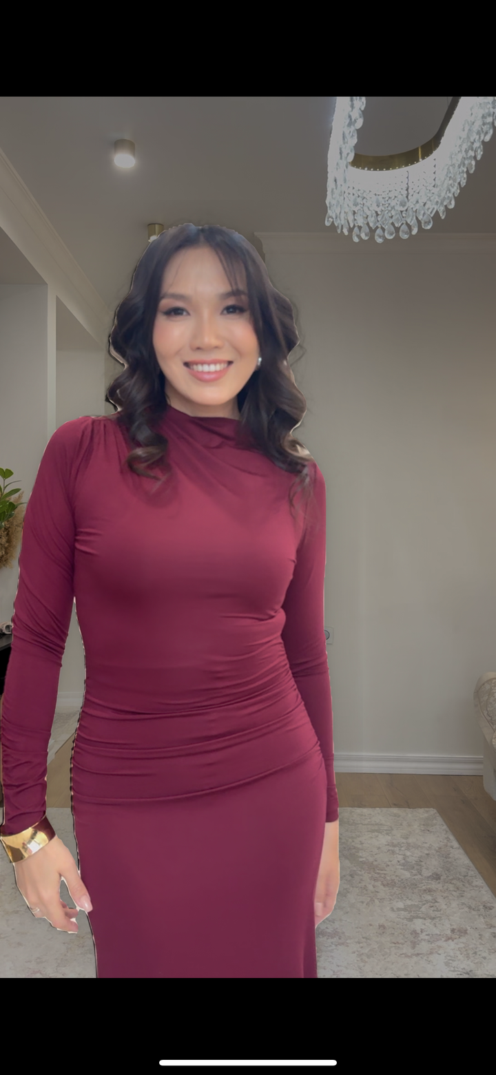 Красивое силуэтное платье