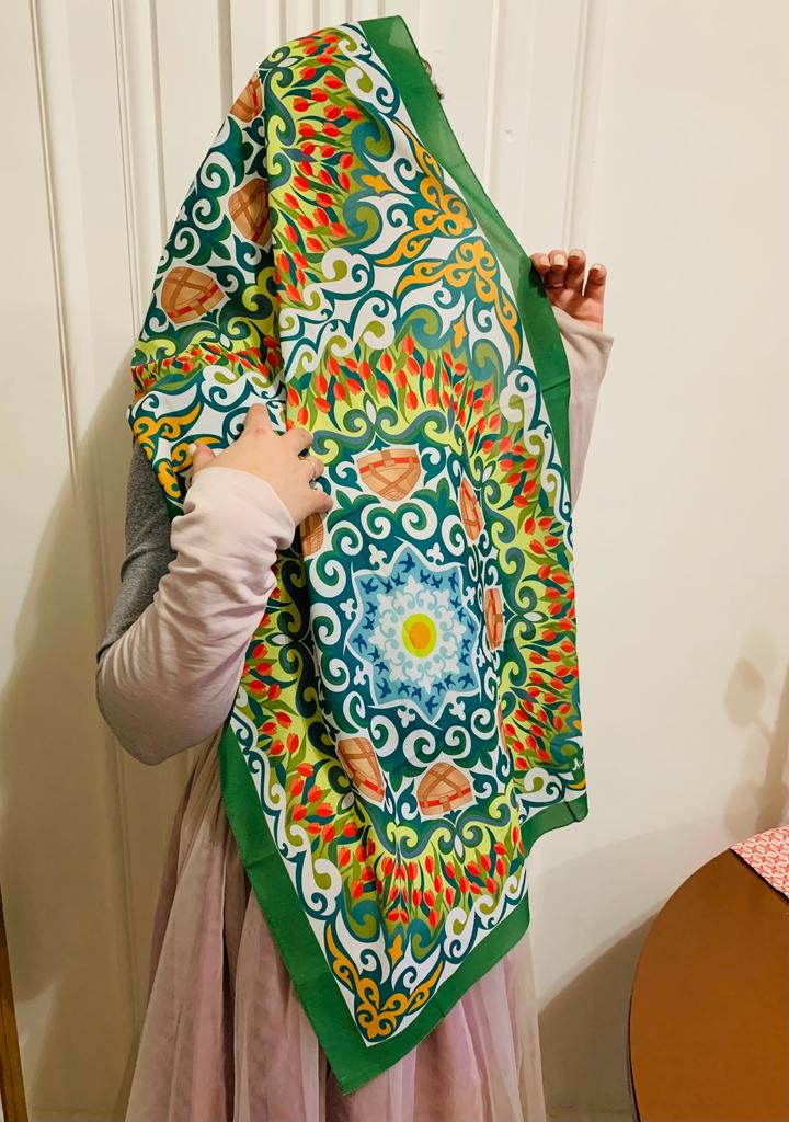 Дизайнерский легкий шарф