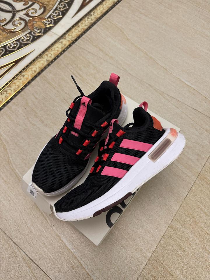 Кроссовки Adidas