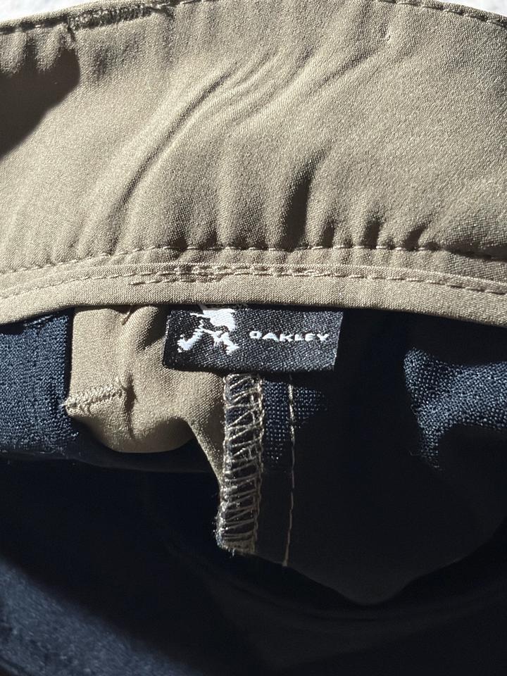 Oakley шорты