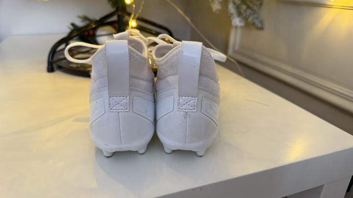 Бутсы с шипами