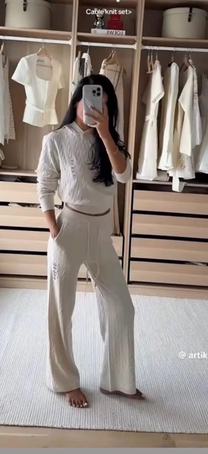 Двойка Uniqlo