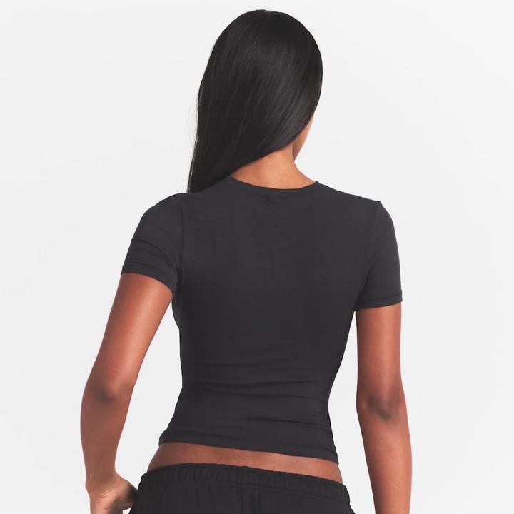 футболка Skims