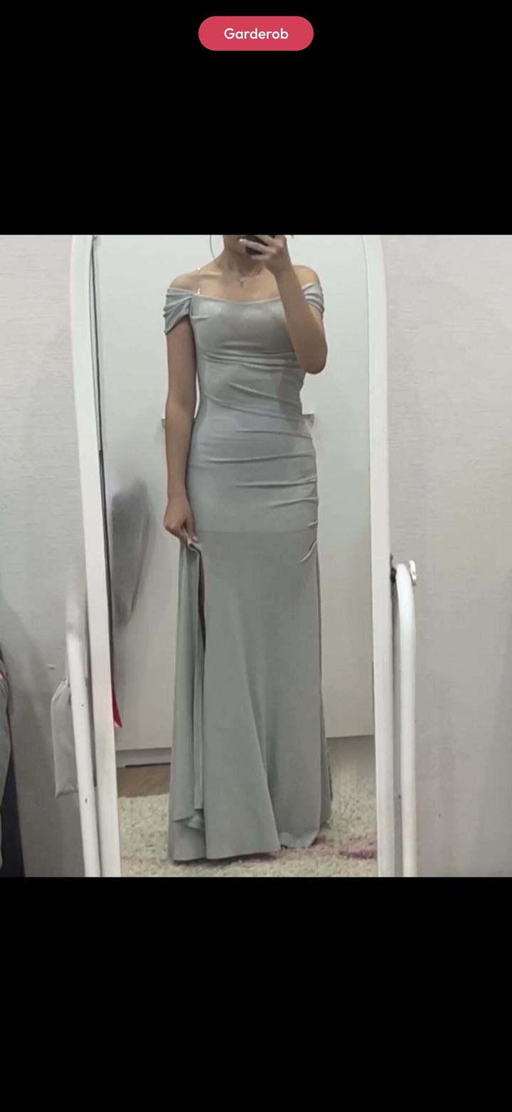 Вечернее платье