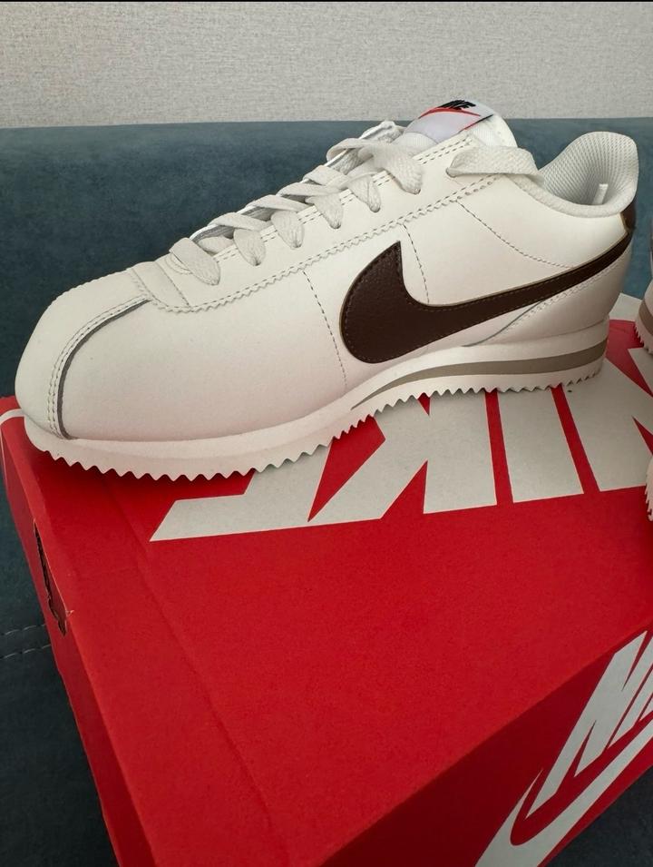 Продам nike cortez