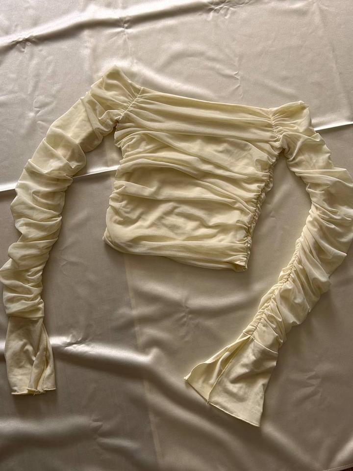 Кофточка off shoulder