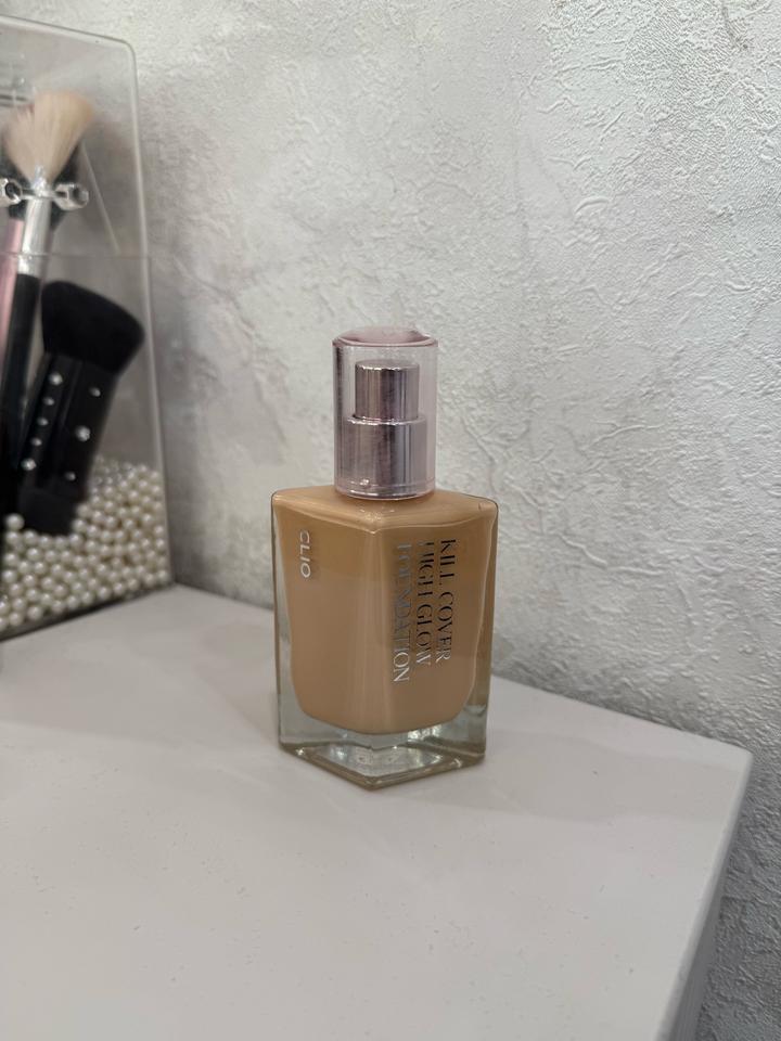 Тональная основа от Clio, 4 тон ginger