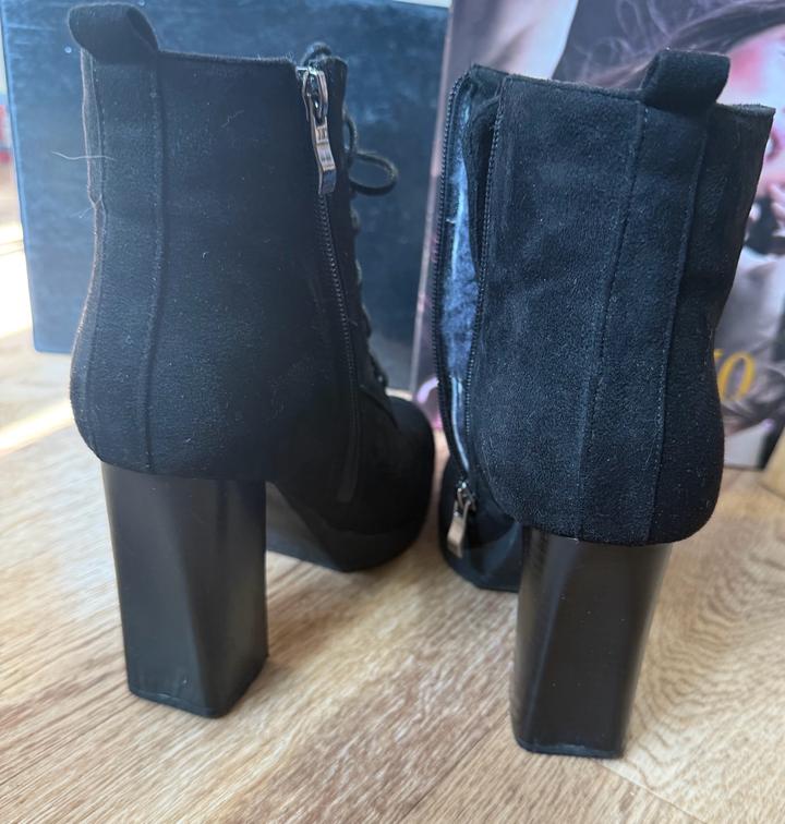 Зимние ботильоны