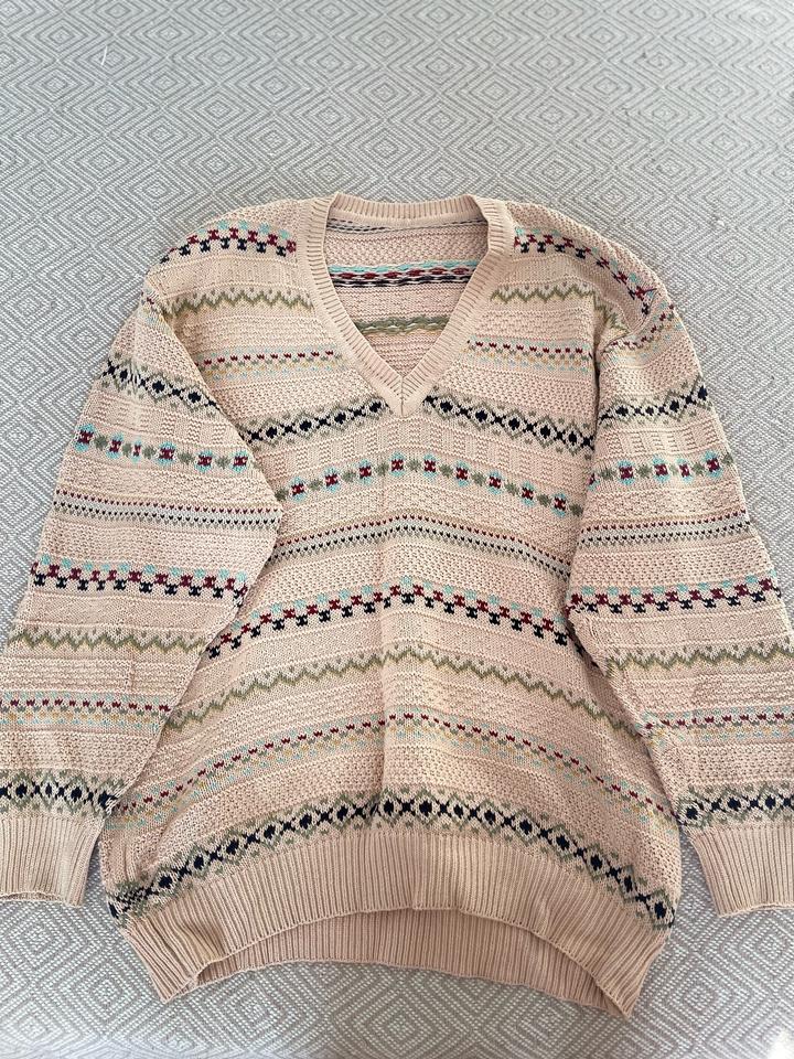 Джемпер вязаный, винтажный, оригинальный.