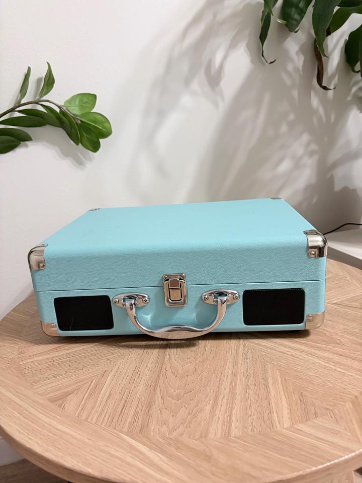 Виниловый проигрыватель