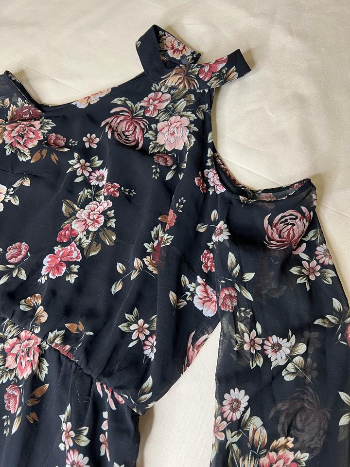 платье Stradivarius