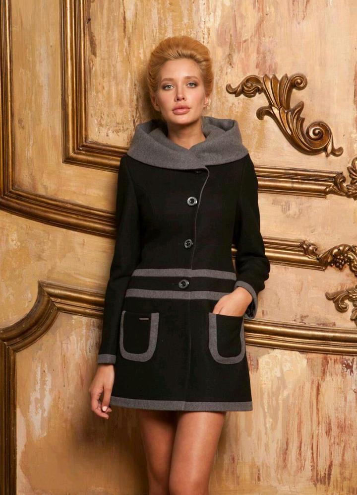 Шерстяное пальто фирмы Dekka