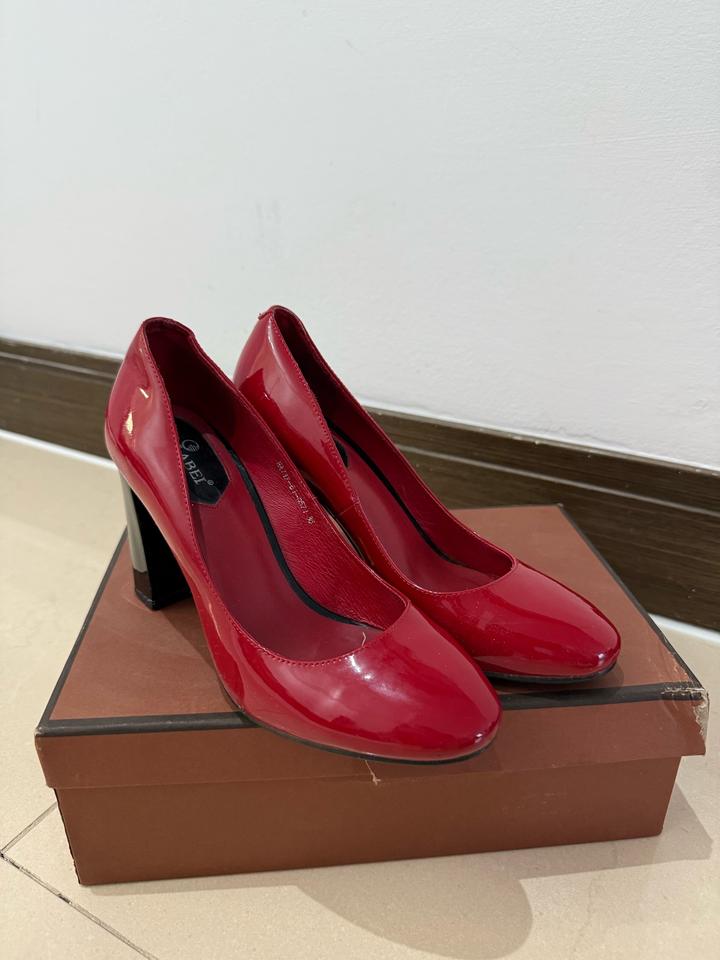 Лодочки на устойчивом каблуке