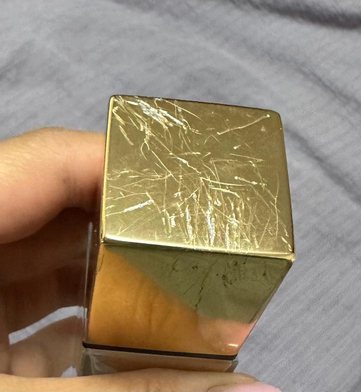 YVES SAINT LAURENT touche éclat le teint