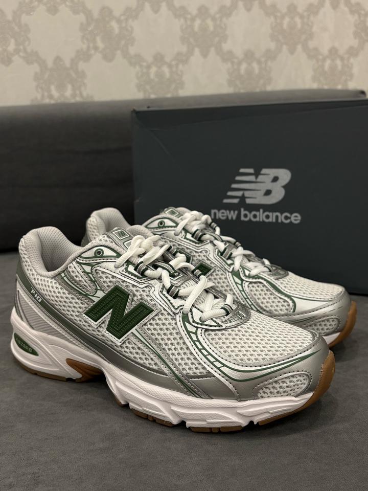 New balance 740