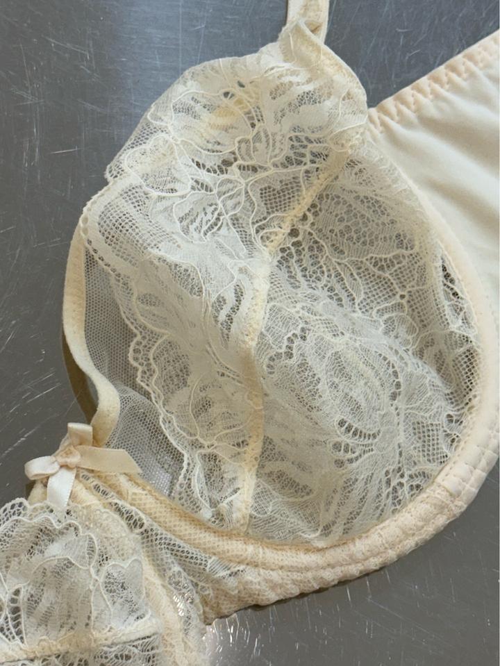 Бюстгальтер