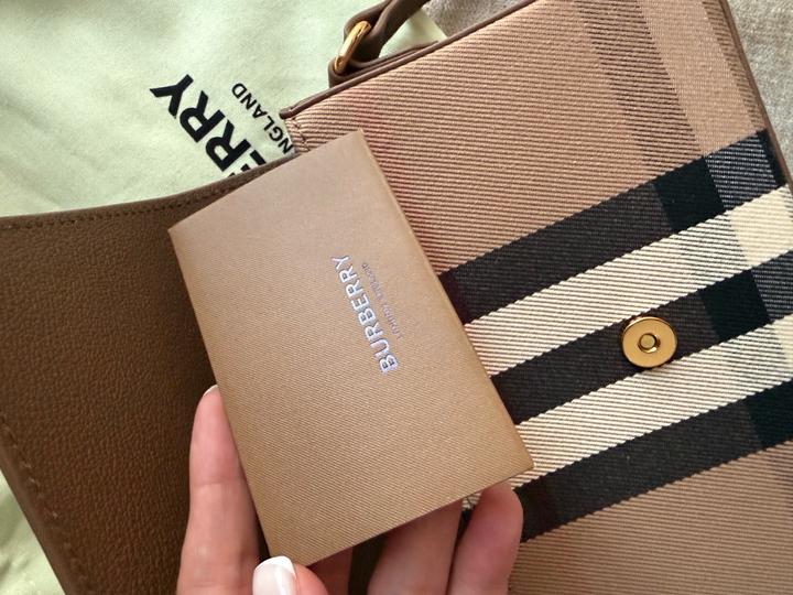 Сумка Burberry