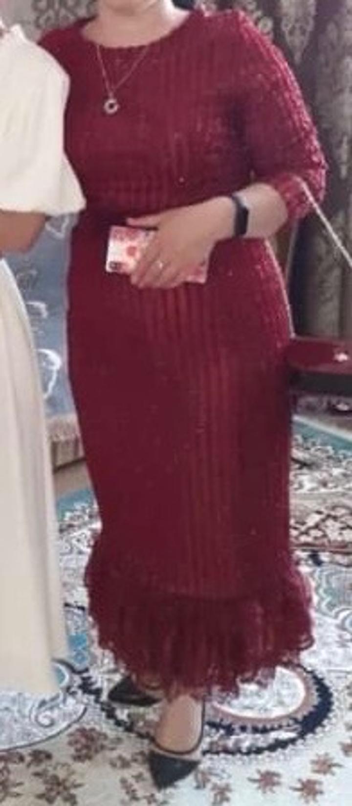 Бордовое платье