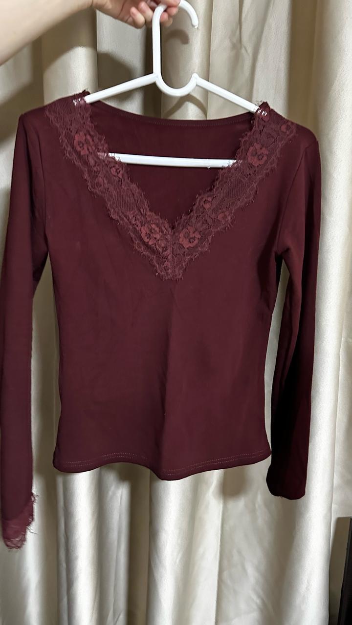 бордовый лонгслив