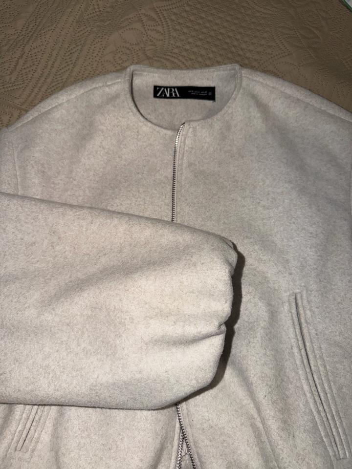 Бомбер Зара